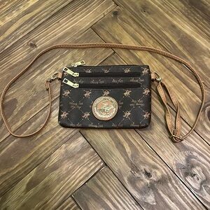 Beverly hill polo club crossbody bag